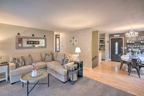Charming And Pet-friendly Pine Grove Retreat!