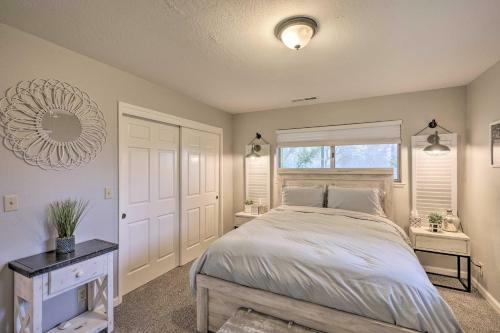 Charming And Pet-friendly Pine Grove Retreat!