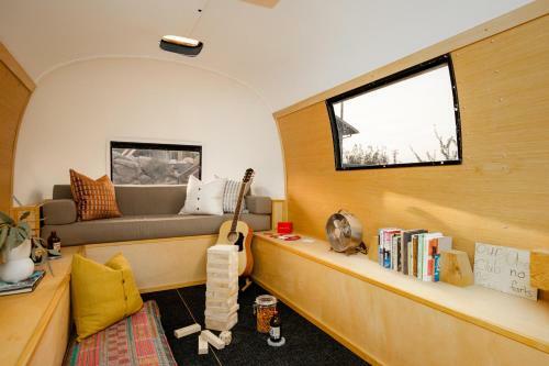 Via Rocosa - Smoketree