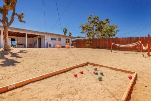 Made In The Shade - Central, Hot Tub, Ac, Sleeps 8