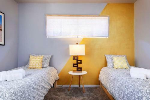 Made In The Shade - Central, Hot Tub, Ac, Sleeps 8