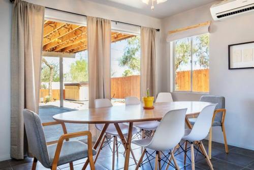 Made In The Shade - Central, Hot Tub, Ac, Sleeps 8