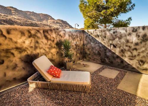 Jthavn - Joshua Tree Modern Stargazing House