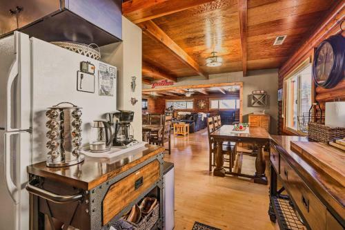 Pet-friendly Kings Beach Log Cabin With Hot Tub
