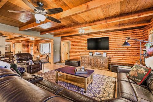 Pet-friendly Kings Beach Log Cabin With Hot Tub