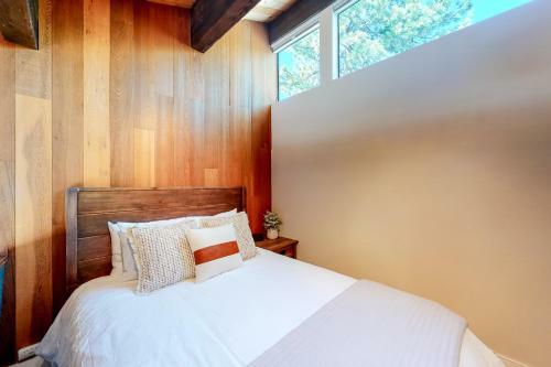 Kingswood Village 2