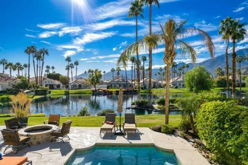 Charming, Redesigned 5 Star Rating With Pool, Spa, Bbq And More