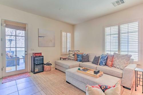 3br Desert Retreat With Mtn Views And Pool Access