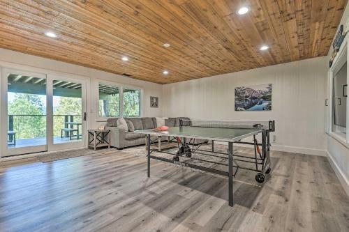 Airy Alpine Getaway With Lake Arrowhead Views!