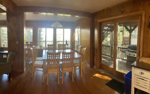 Lakeview Cabin! Minutes From Lake Arrowhead