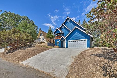 Luxe Lake Arrowhead Farmhouse With Deck And Patio