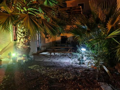 Villa La Bastide, Tranquilo Y Elegante Chalet En Aigues