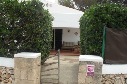 Apartamento Con Piscina Privada En Cala En Brut