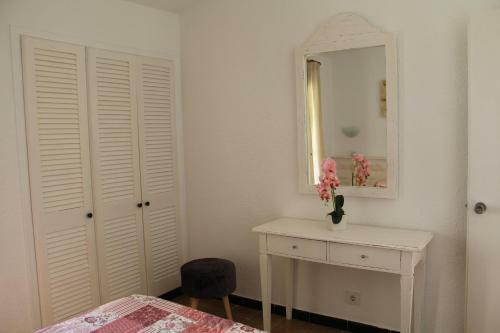 Apartamento Con Piscina En Ciudadela, Cala En Blanes