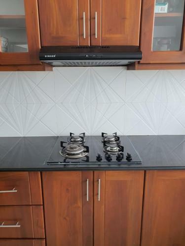 New 2 Bedroom Apartment, 100m Away From The Beach