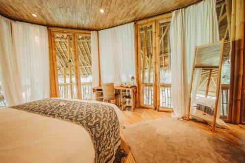 Villa Tower House - 4 Bds Eco Bamboo House, River View
