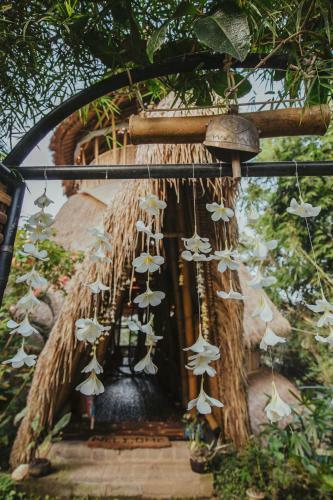 Villa Tower House - 4 Bds Eco Bamboo House, River View
