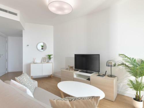 Apartment Amazing 2 Bedrooms Apartment
