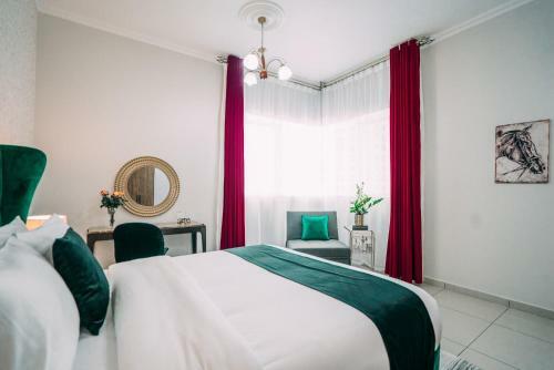 A C Pearl Holiday Homes - Marvelous Marina Apartment