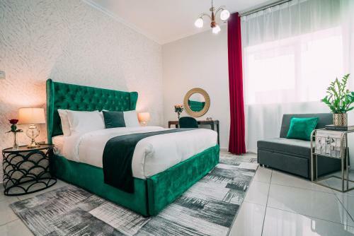 A C Pearl Holiday Homes - Marvelous Marina Apartment