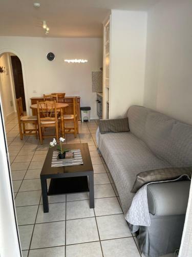 Rocas Del Mar Holiday Apartment