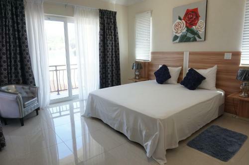 Exclusive Luxury Apartment Higher Heights, Barbados
