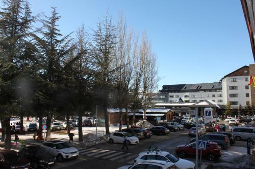 Apartamento Amplio Y Acogedor, En Plaza de Pradollano
