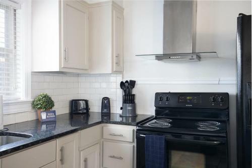 Birmingham Bungalow- Less The 10 Mins From Downtown