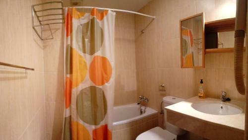 Apartamento Estudio Y Garaje En Zona Baja