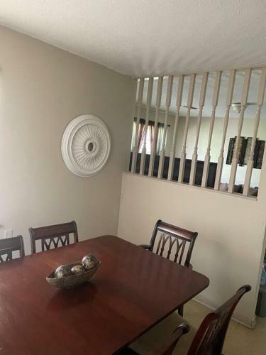 Beautiful Spacious 3 Br Brick Home For The Family