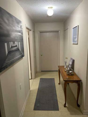 Beautiful Spacious 3 Br Brick Home For The Family