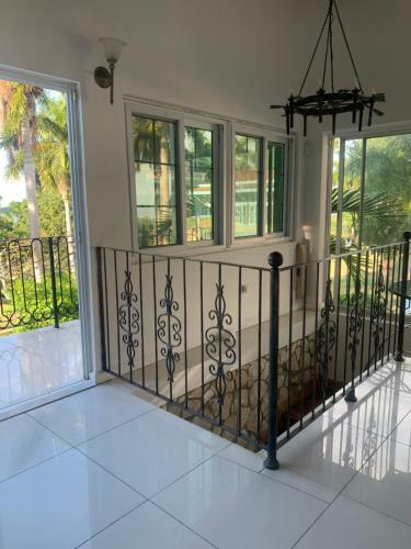 Hostal Exclusive 3br Villa, Sleeps 6, Trip Planning