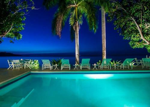 4 Bed Beachfront Villa