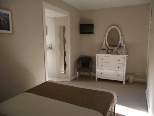 Broomfield House Bed And Breakfast