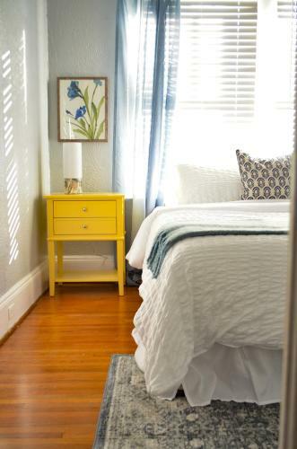 Perfectly Modern Craftsman- Close To Everything!