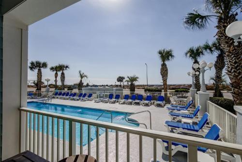 Immaculate Condo Prime Orange Beach Location With Spectacular Views