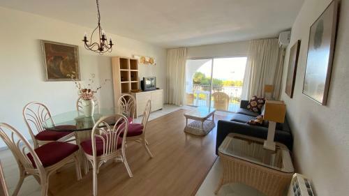 Apartment With Sea View In Marbella
