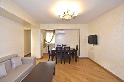 Amiryan15/7 Excellent Apartment In The Center