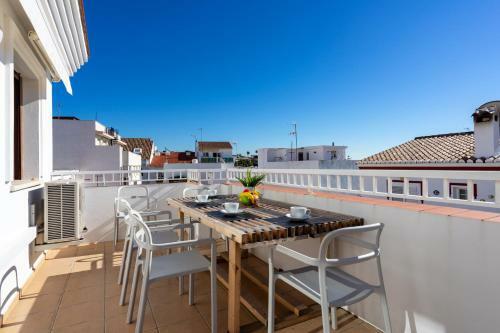 Apartamento Stunning Penthouse With Private Pool In La Cala Steps From Beach