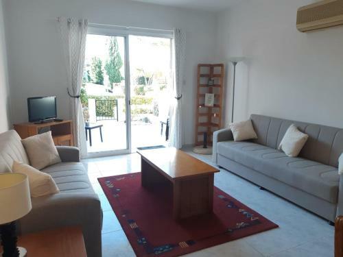 Iris A8 Cottages Holiday Home Paphos