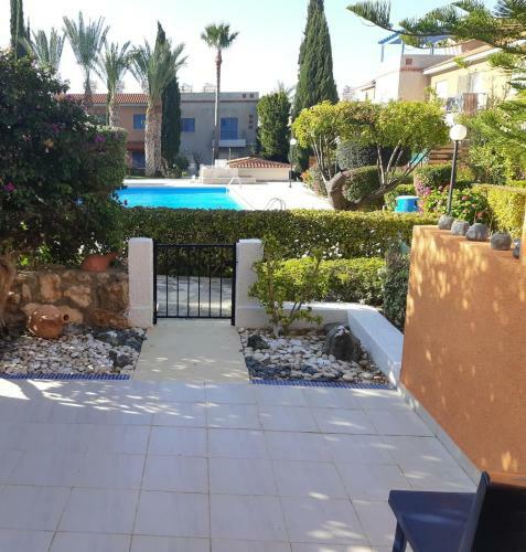 Iris A8 Cottages Holiday Home Paphos
