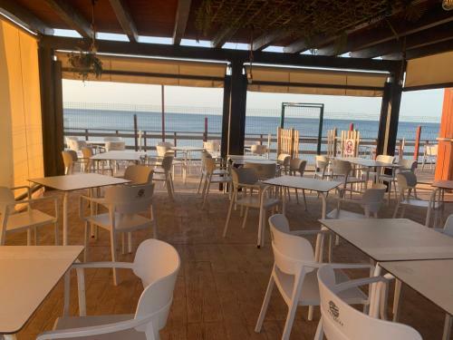 Apartament Mansion Beachfront - Apartments With Sea Views