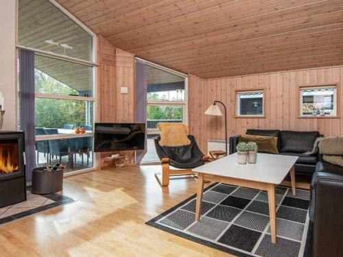 Holiday Home Ebeltoft Clxiv