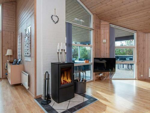 Holiday Home Ebeltoft Clxiv