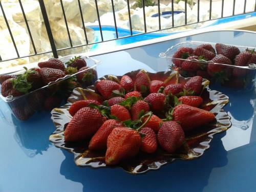 2-bedroom Apartment With Swimming Pool In Larnaca