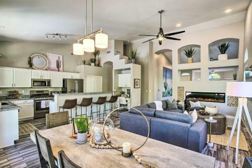 Idyllic Mesa Home With Pool And Outdoor Kitchen!