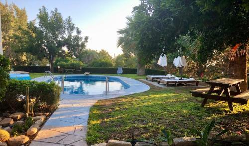Apartamento 2 Bed Cottage With Pool & Garden