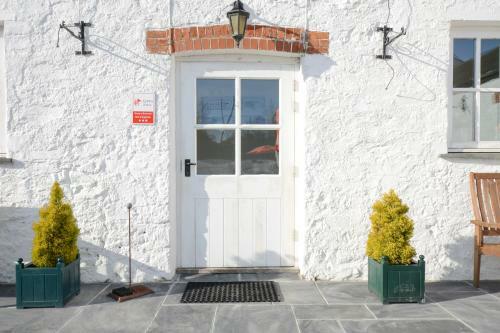 Bed & Breakfast East Trewent Farm