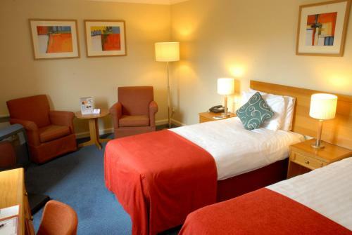 Oxford Witney Four Pillars Hotel