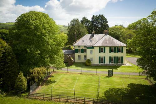 Hostal Elm Grove Country House